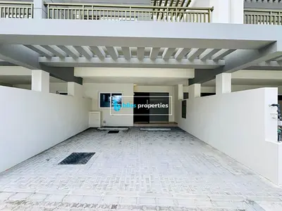 Modern 3BR Villa | Courtyard & Pool View | Unfurnished