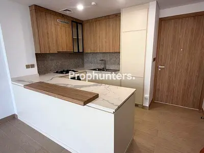 Facing ParkI Kitchen Appliances I Multiple Cheques