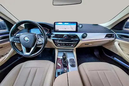 2021 BMW 5-SERIES 照片 9