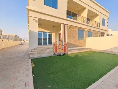 Premium 5BHK Villa with Majlis, Maid Room, Balcony & Covered Parking
