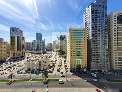 Exclusive Offer| Modern like new 2Br | Bright | Spacious Living | parking Free | 15 Days Free
