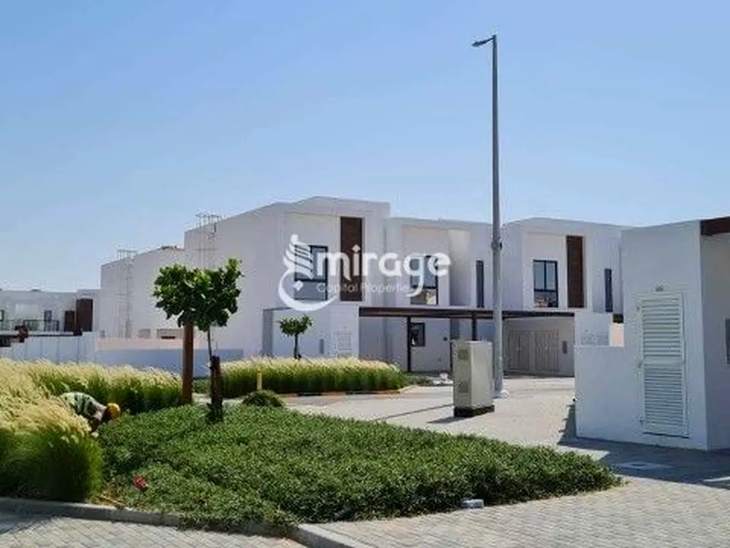 Single Row 2BR+M | Next Corner | Private Pool