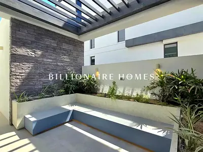 Fully upgraded | grand villa | garden suite