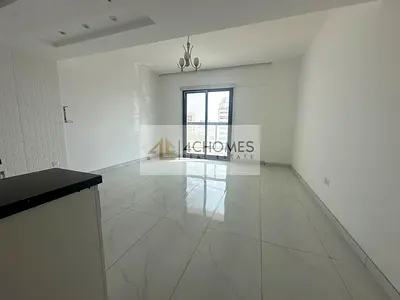 Bright Studio with Balcony | Vacant Soon | Balcony