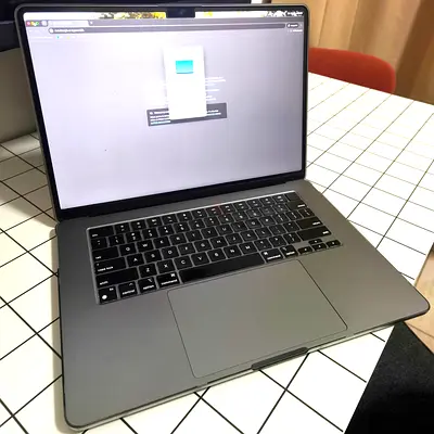 MacBook Air M3 2024 - 15 inch
