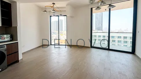 Spacious Unit | Fitted Kitchen | Ready To Move
