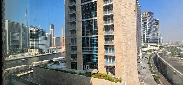 GREAT VALUE DEAL | FULLY FURNISHED | CANAL & PARAMOUNTS VIEWS