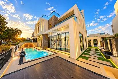 Brand New | Pool/BBQ Fire Pit | Stunning Views
