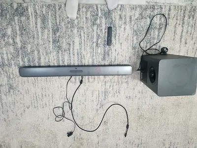 Sony soundbar with wireless subwoofer and remote - excellent working condition