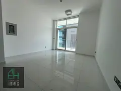 Bright Studio Apartment | Balcony | Multiple City Views