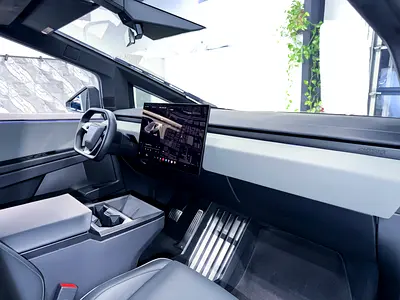 2026 Tesla CYBERTRUCK 缩略图 13