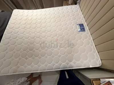 Queen mattress in good condition - firm support