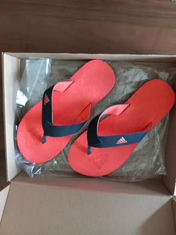 Adidas flip flop