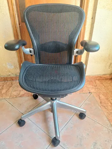Great Herman Miller Aeron Classic Chair Lumbar Support Size B Fully Adjustable