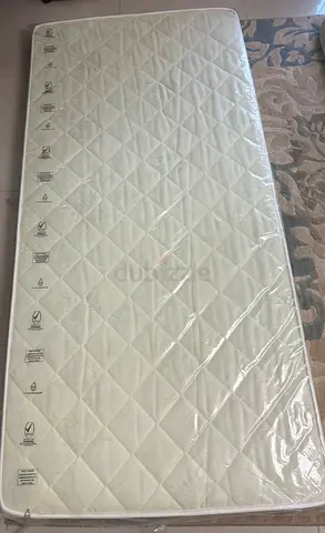 Single mattress (new, still wrapped) - good condition