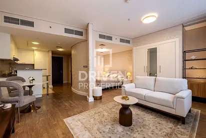 Upgraded and Furnished Studio | High Floor