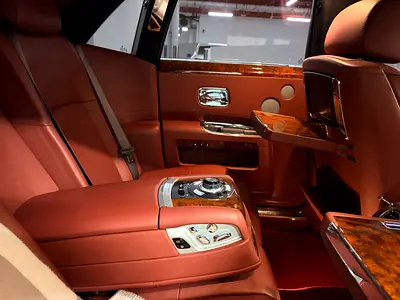 2010 ROLLS-ROYCE GHOST 照片 18