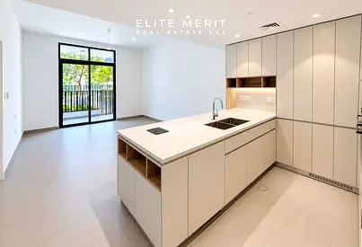 Spacious Layout | Community View | Unfurnished | Vacant