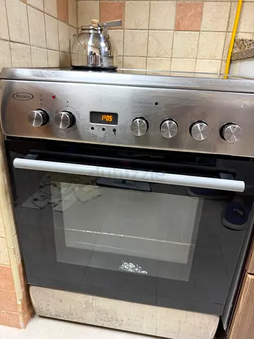 Stainless Steel Built-in Electric Oven in Good Working Condition