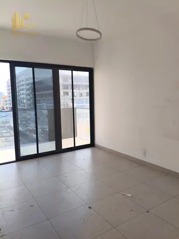 ستريت فيو 1BHK | فريندز برايم ريزيدنسي | تراس الشرفة