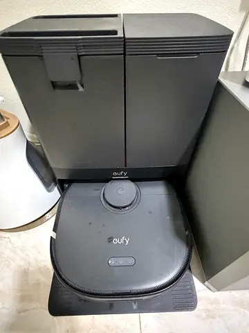 Eufy RoboVac with Auto-Empty Dock - Good Working Condition model x10 pro