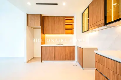 SPACIOUS UNIT | PRIME LOCATION | HIGH FLOOR