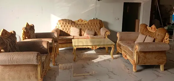 Classic carved 3-piece sofa set with coffee table - beige velvet