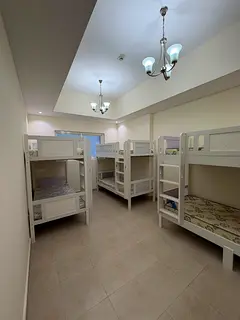 BED SPACE AVAILABLE MALE &FEMALE