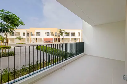 COMMUNITY VIEW | PRIME LOCATION | MODERN