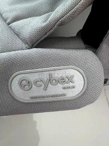 Cybex Gold baby carrier / stroller seat (light grey fabric) - gently used