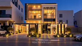 An exceptional deal in a prime, strategic location: a luxurious, modern villa featuring 5 master bed