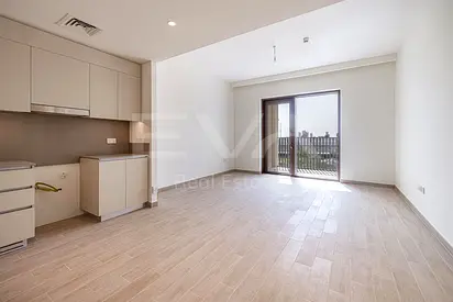 CREEK BEACH LIVING | COMMUNITY VIEW | UNFURNISHED