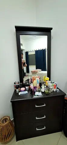 Dressing table