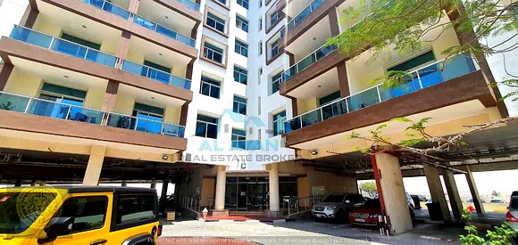 Spacious Studio for Sale in DSO – University View