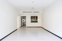 Bright 1BR | Balcony | Near Circle Mall