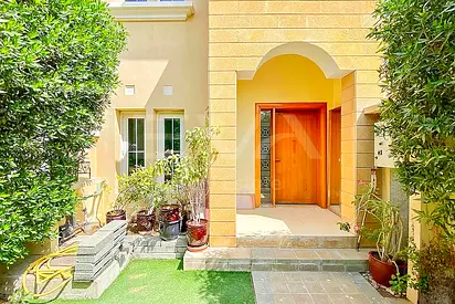 3 BEDS | UPGRADED | VACANT | GROUND PLUS 2