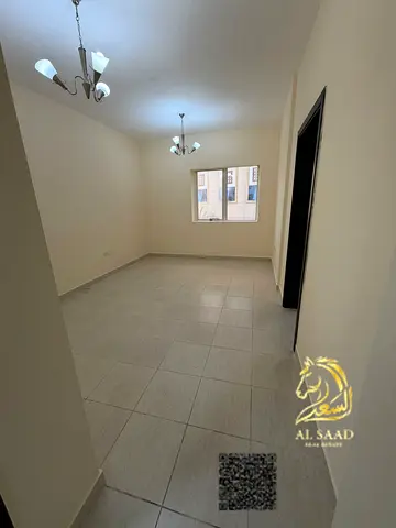 🏠 For Sale: 1-Bedroom Apartment in Al Ameera Village 📍 Location: Sheikh Mohammed Bin Zayed Road 📐 Size: 755 sq. ft. 💰 Asking Price: AED 405,000 Cash ✅ Ready to Move In ❌ No Balcony 🍳 Closed Kitchen 🚿