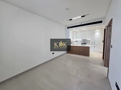 Modern 1BR | Pool View | Ready to Move