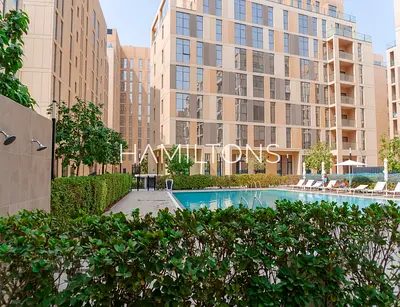 Stylish Apartment | Near City Center | Resale