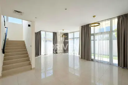 Premium Location | Single Row | Park View