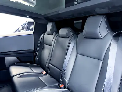 2026 Tesla CYBERTRUCK 照片 8