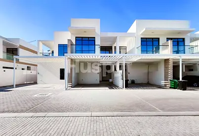 Vacant | Park Backing | Open Kitchen