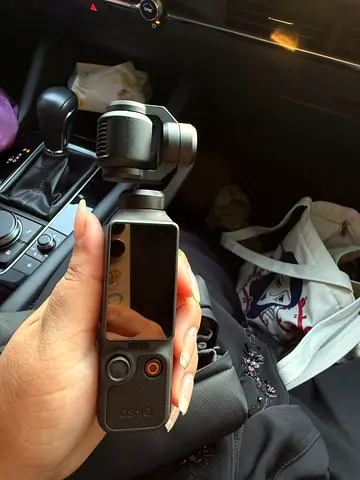 Osmo DJI Pocket 4 camera with Accessories