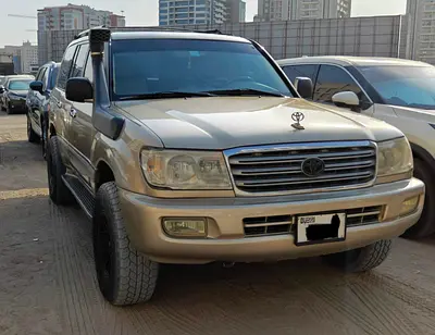 Toyota Land Cruiser VXR 2004 American Specs in Excellent Condition