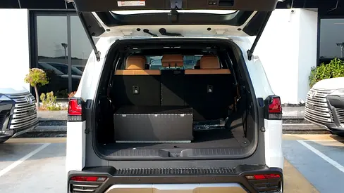صورة 13 لـ 2026 Lexus LX-SERIES