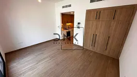Modern Unfurnished Studio I Prime Location I Townsquare Dubai