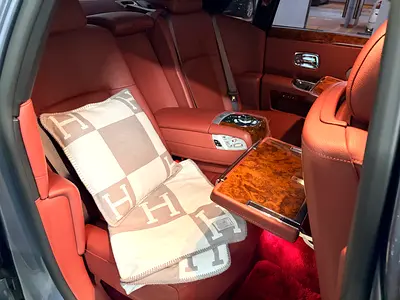 2010 ROLLS-ROYCE GHOST 照片 19