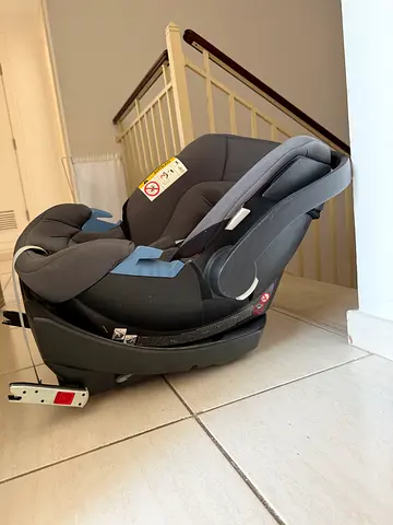 Infant car seat with ISOFIX base / 3 in 1  Mamas & Papas