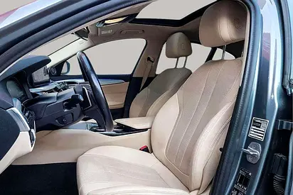 2021 BMW 5-SERIES 照片 11