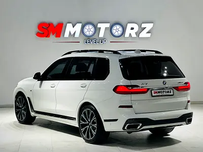 2022 BMW X7 photo 7